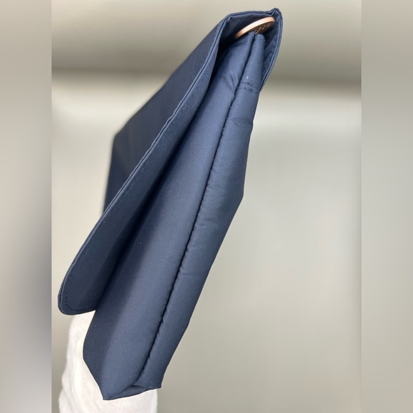 Lacoste Eau De Sensuelle Toiletry Bag - Picture 5 of 7